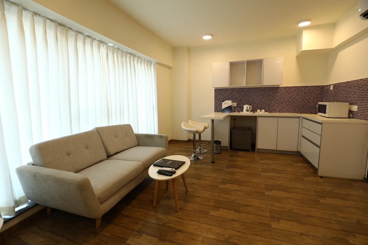 Rajhans Belliza Service Apartment Surate Exterior foto