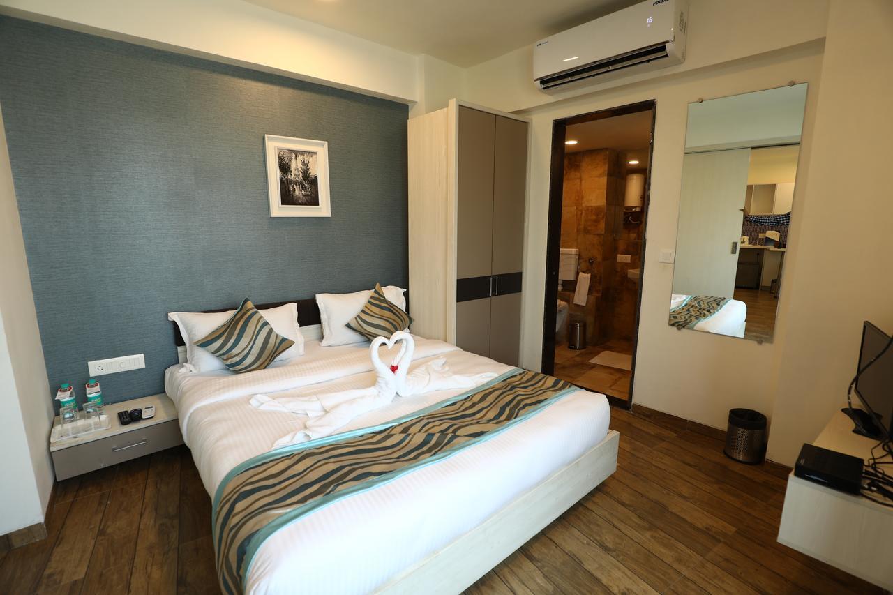 Rajhans Belliza Service Apartment Surate Exterior foto